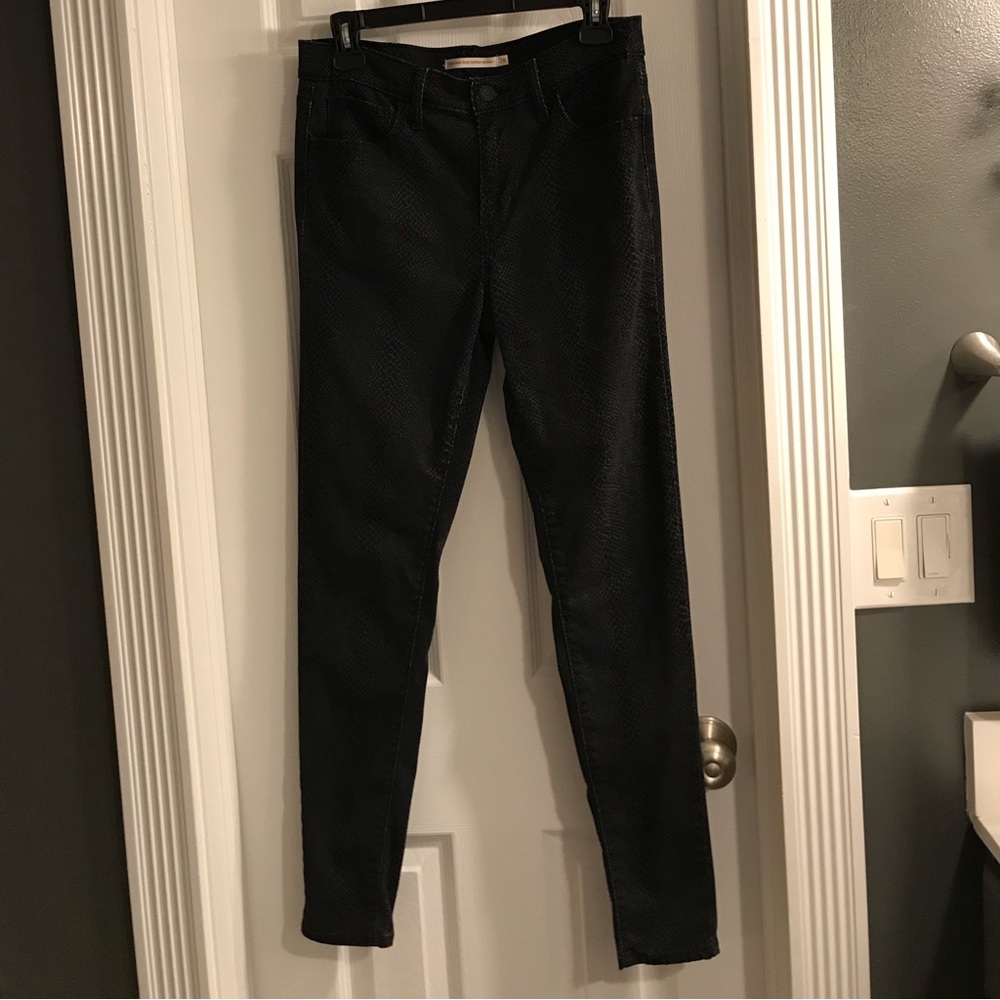 Levi’s, Size 28x30